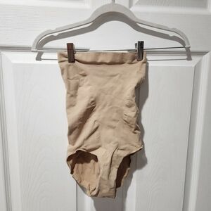 SKIMS Seamless Scupt High Rise Shapewear